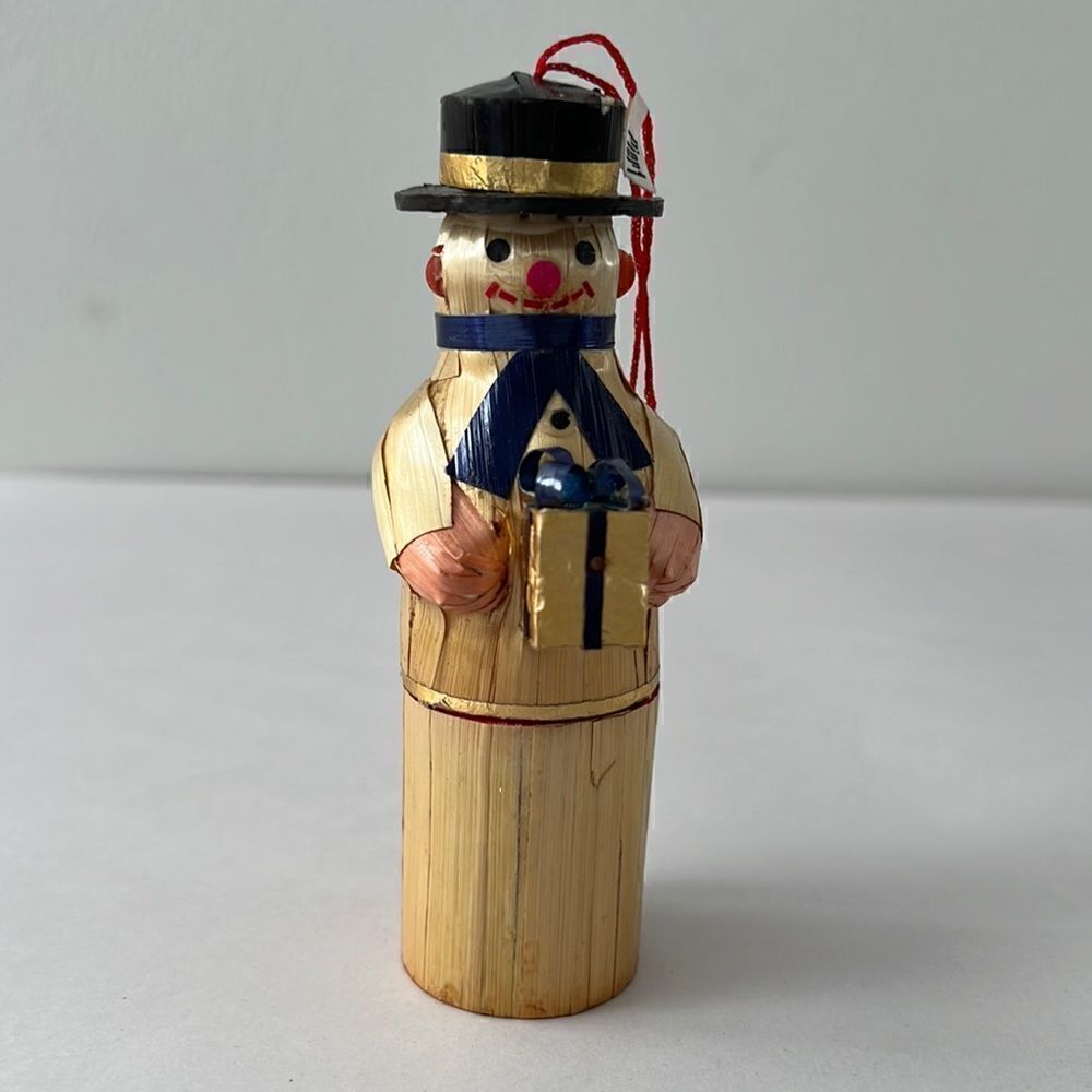 Pier 1 Snowman Gift Ornament